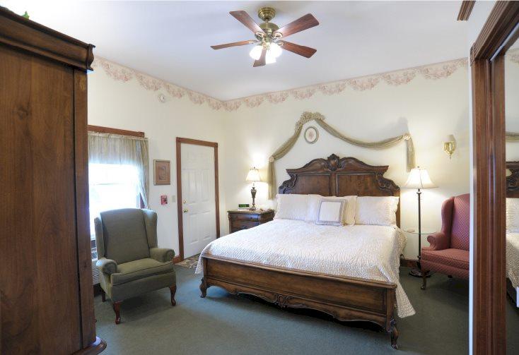 Carlisle Country InnBerlin Visit Amish Country