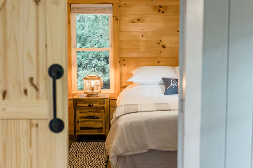 Vivian's Serenity Guest House_Bedroom2