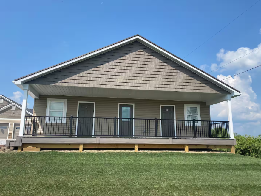Exterior view of The Songbird Retreat