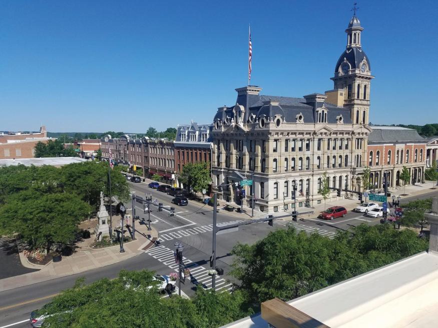 County Courthouse and downtown Wooster, Ohio
