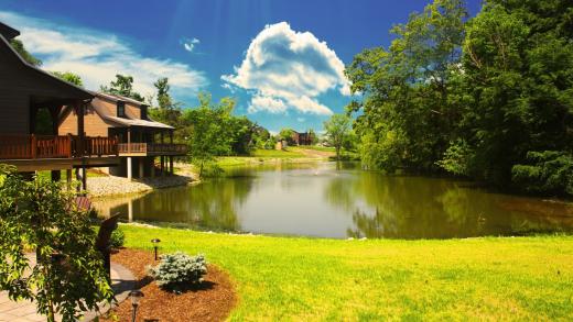 Water's Edge Cabins Exterior