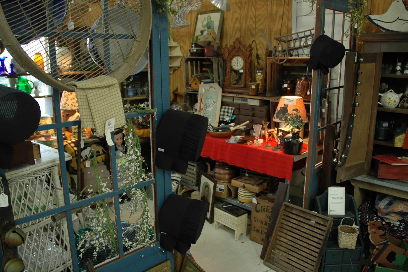 Roanoke, VA Antiques Shops